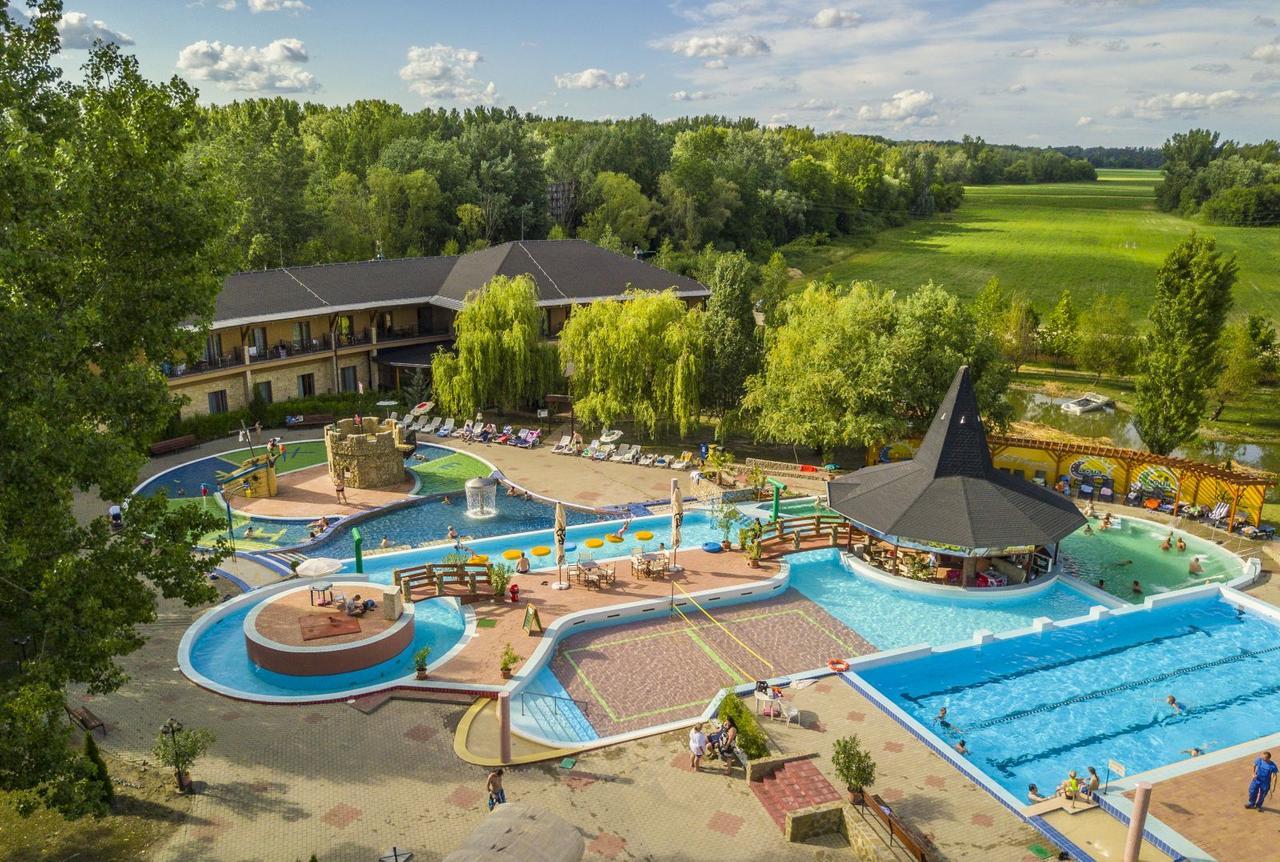 Session Hotel Ráckeve Екстериор снимка
