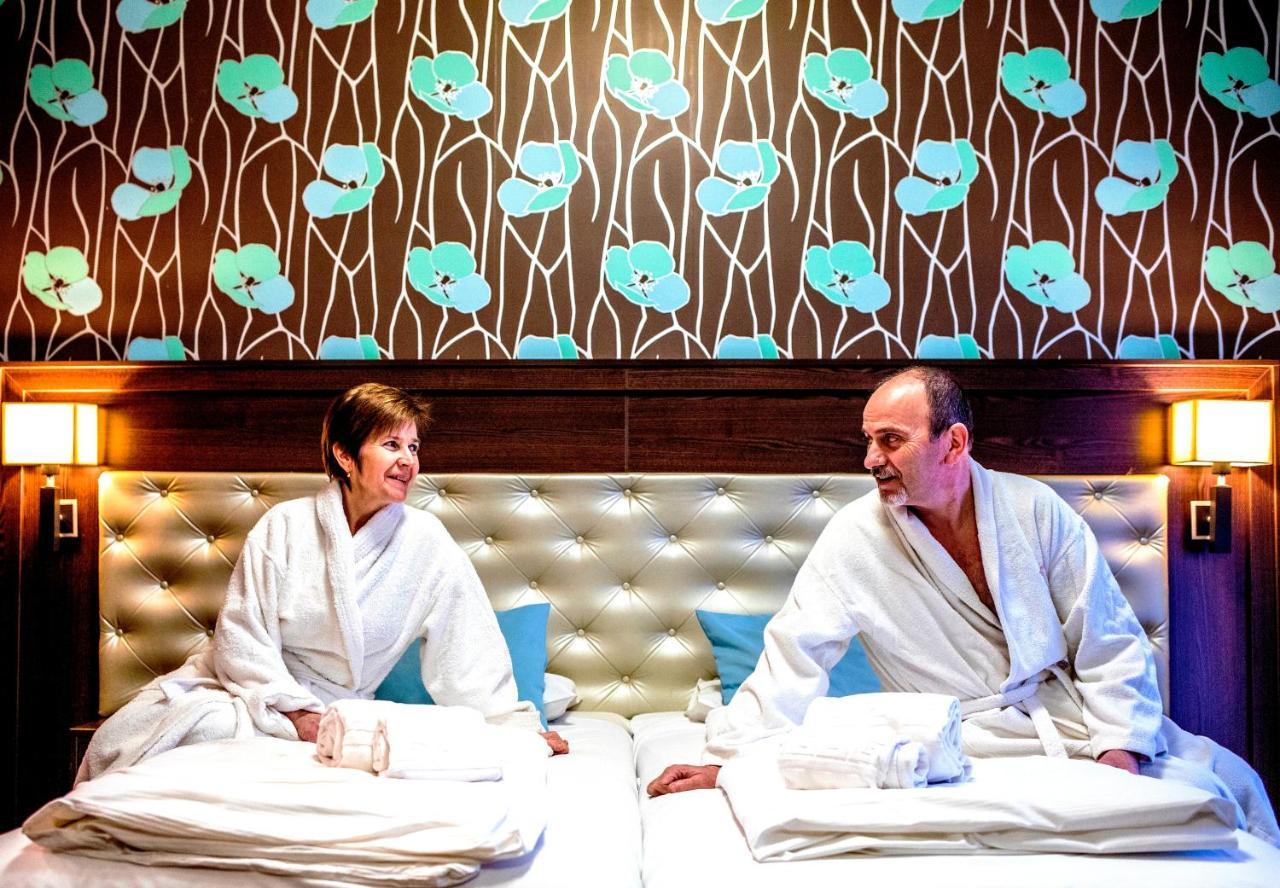 Session Hotel Ráckeve Екстериор снимка