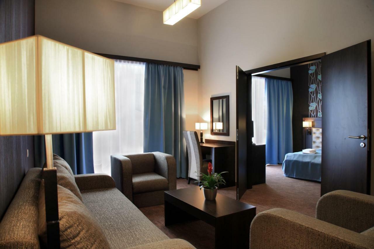 Session Hotel Ráckeve Екстериор снимка